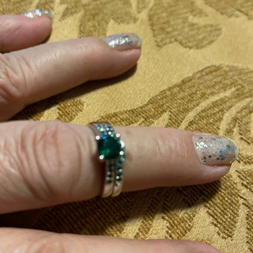 Used ring set size 8